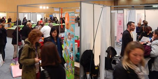 Petit 1 Standiste Salon Petit 1 lyon