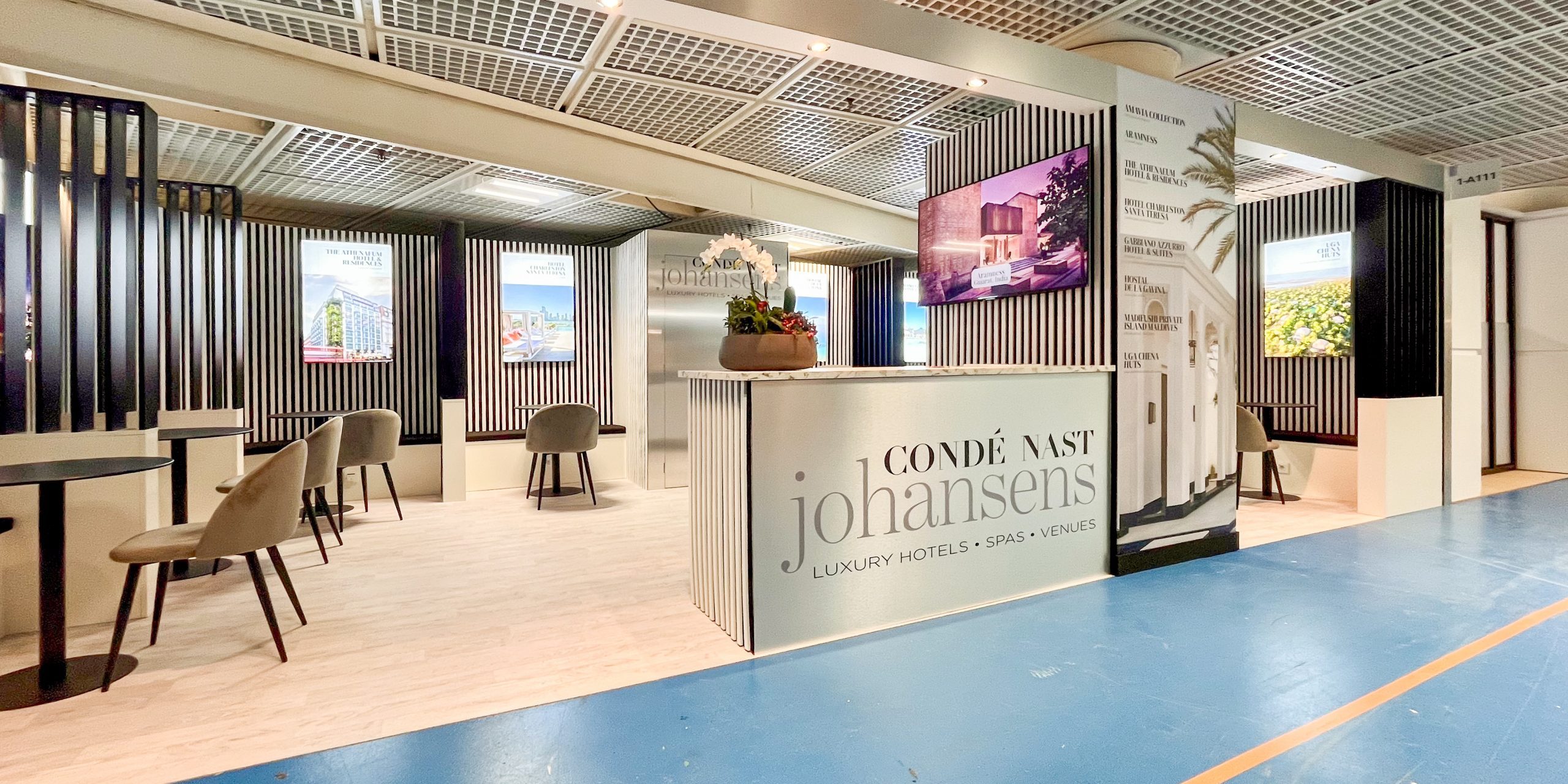 Luxury hotel exhibition stand display